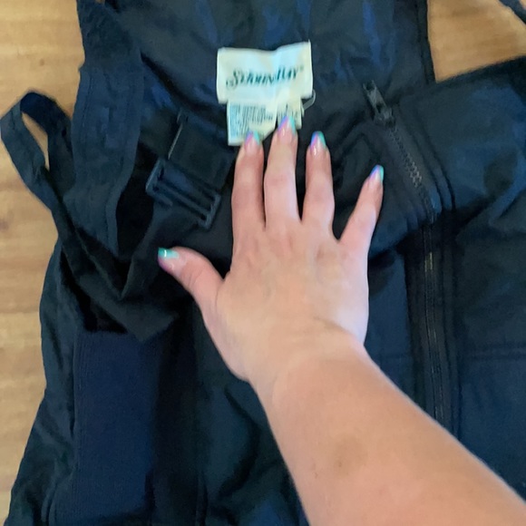 Snow suite - Picture 2 of 4